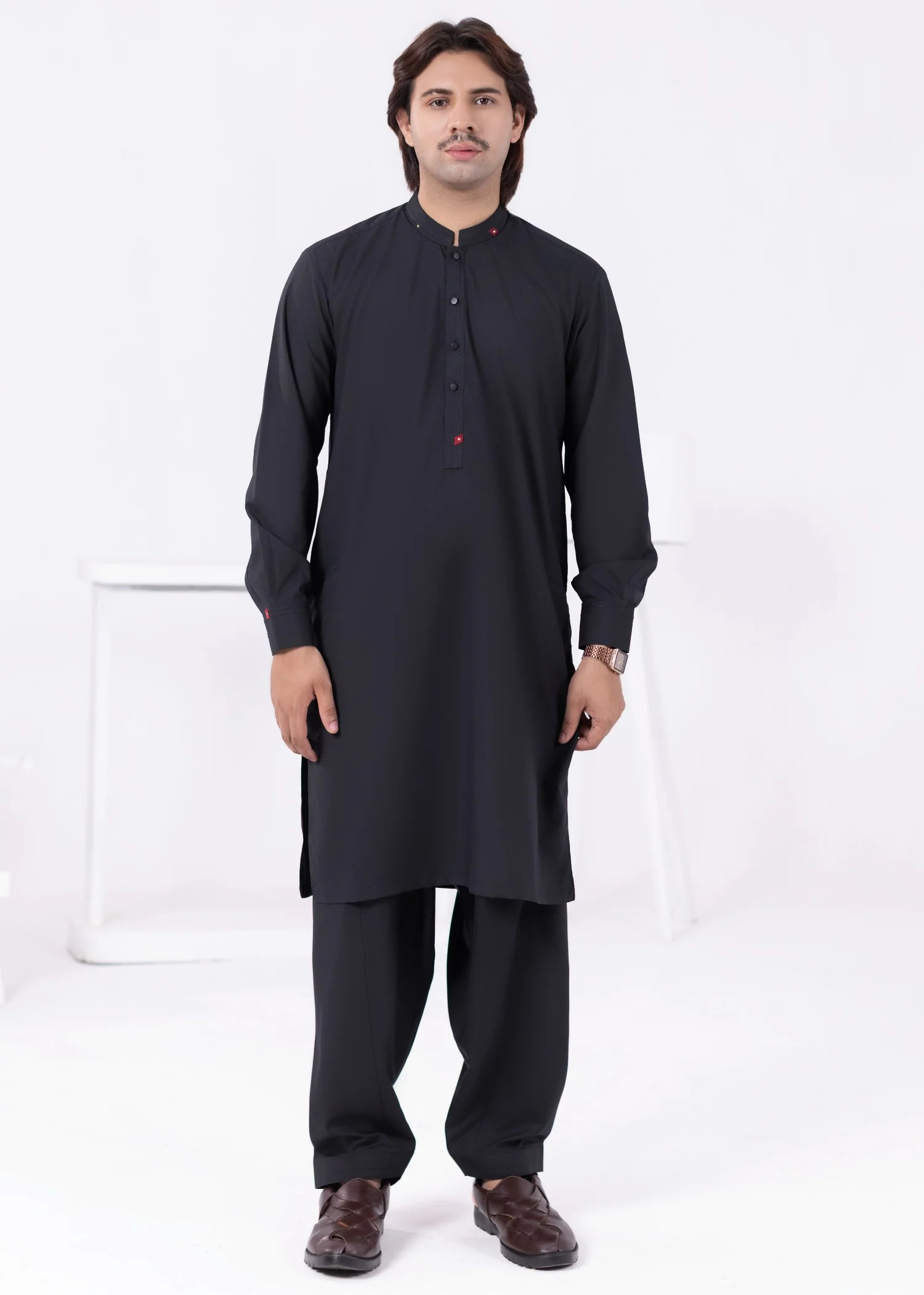 wash & wear Shalwar Kameez in Black