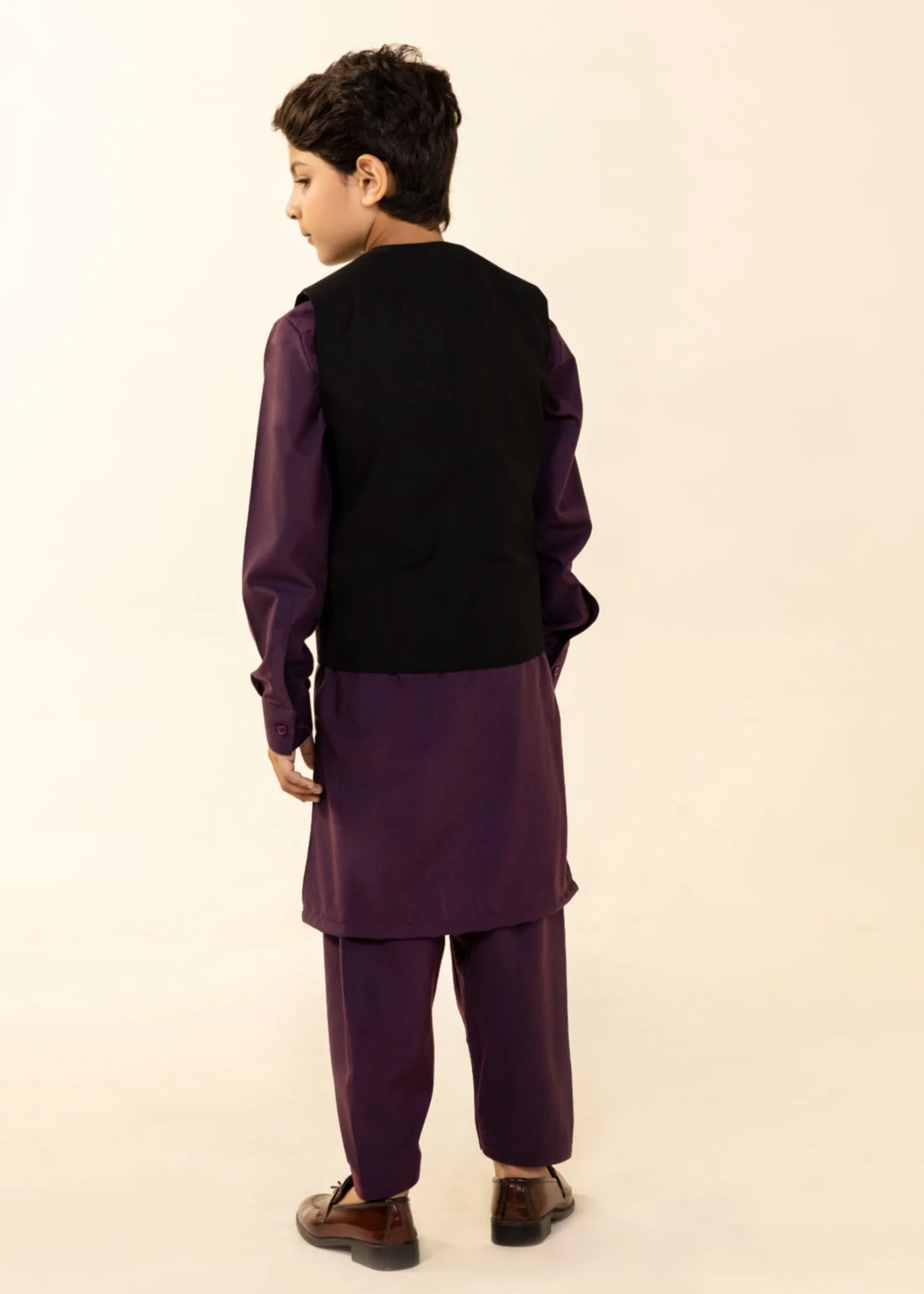 wash & wear Waistcoat in Black - view 3