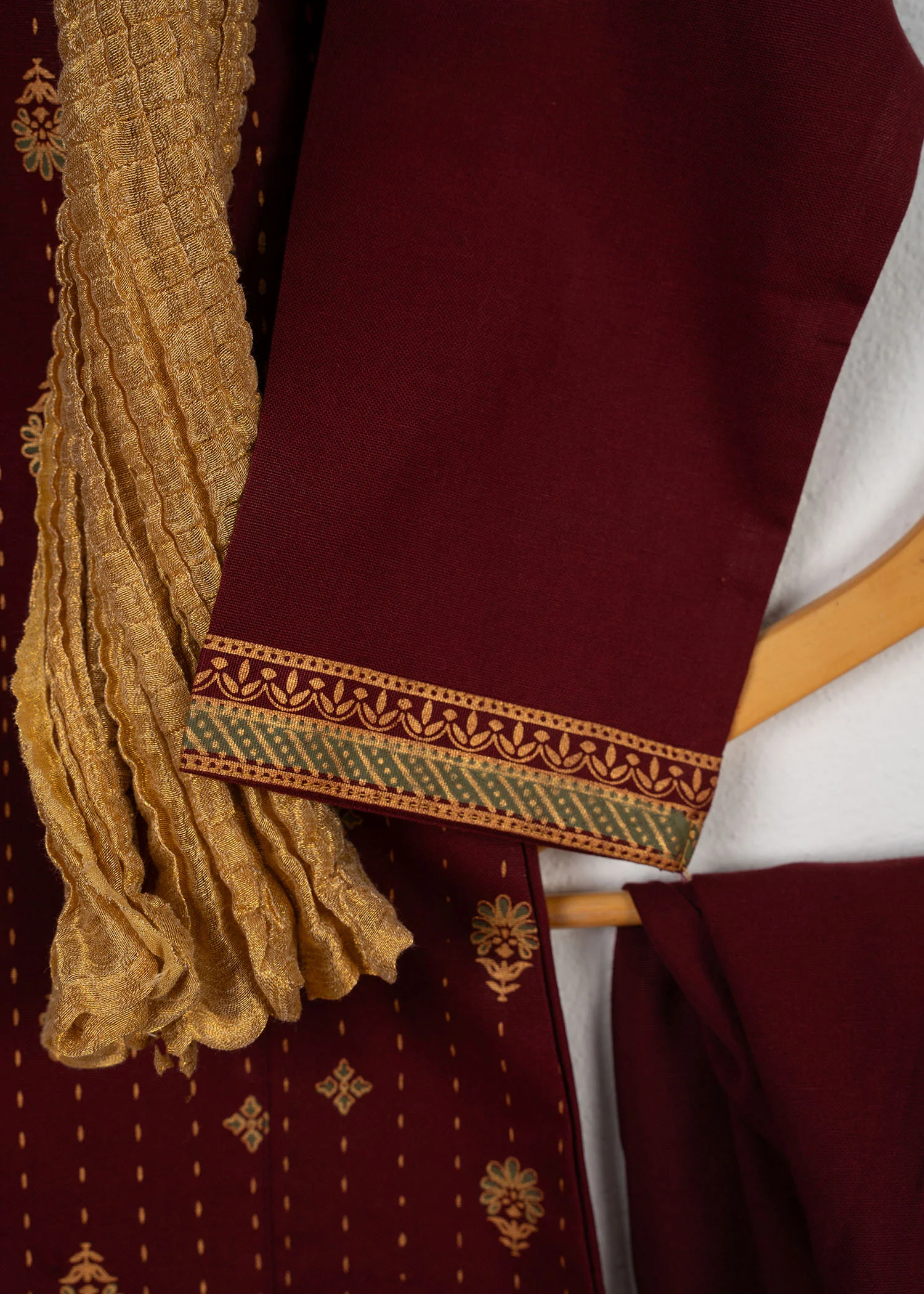 khaddar Kurta Set in Maroon - view 3