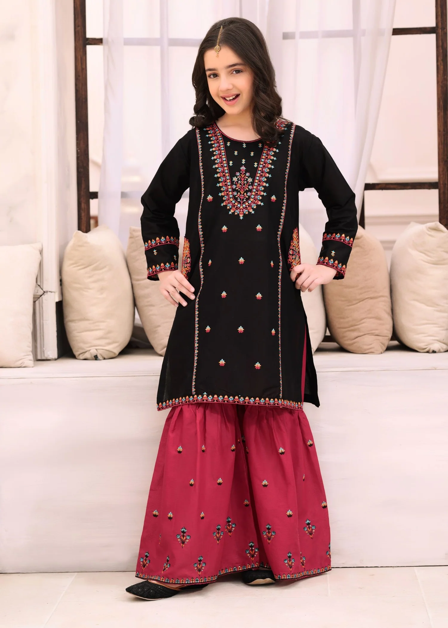 cotton Gharara in Black - view 7