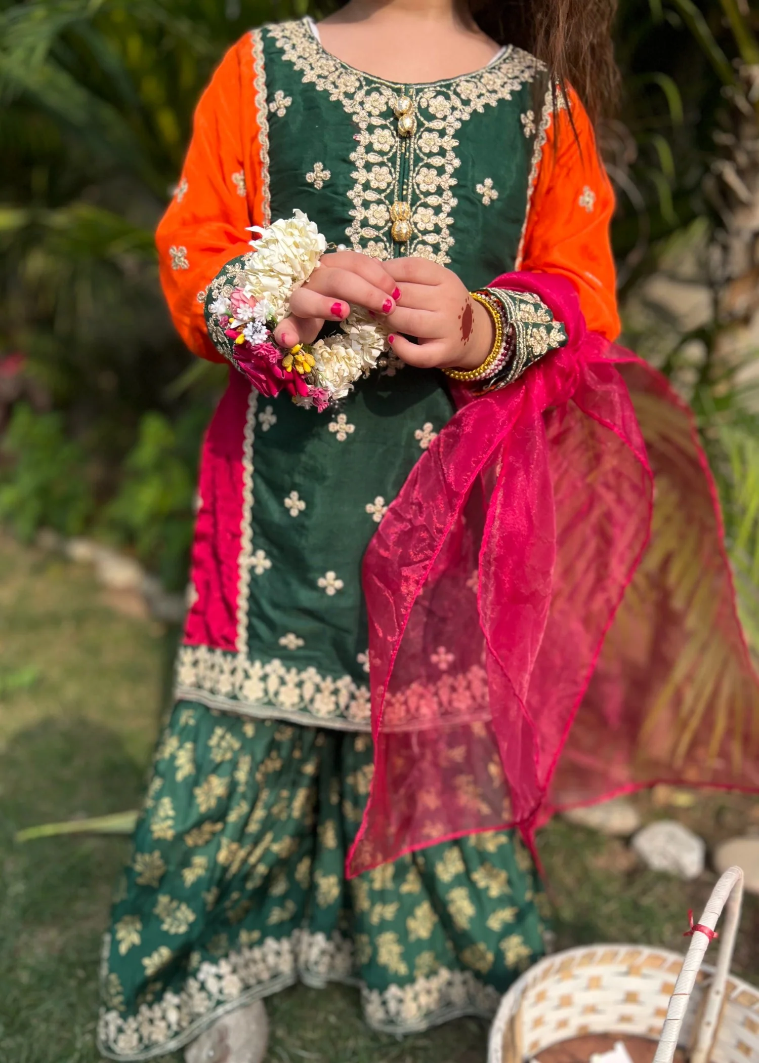 pk raw silk Gharara in Green, multi - view 5