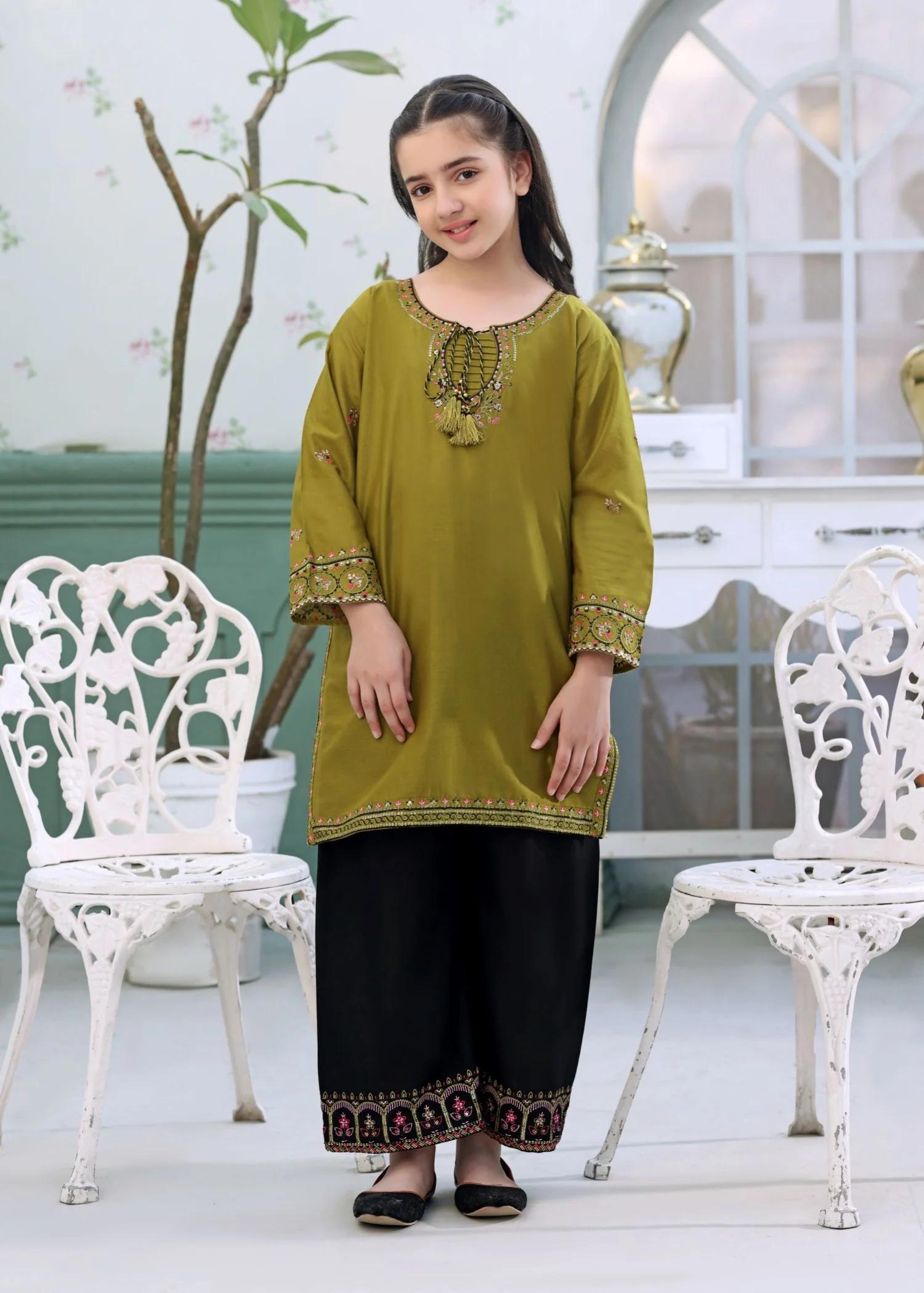 lawn Kurta Set in Olive green