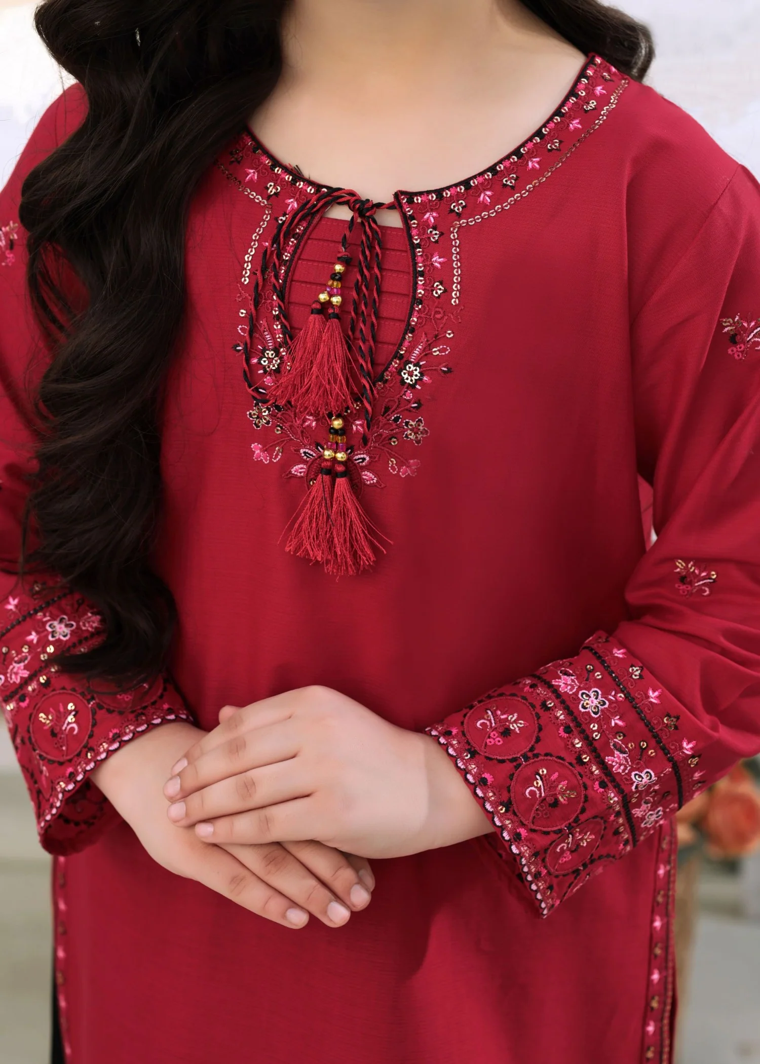 lawn Kurta Set in Red - view 4