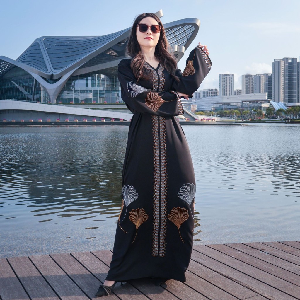 Z2123 New Elegant Graceful Robe plus Size Rhinestone Black Robe Dress