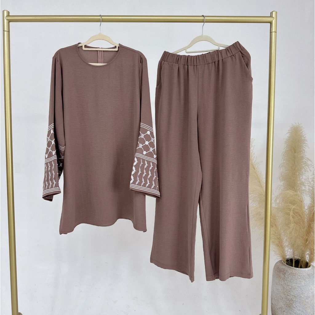 2Pieces Ramadan Djellaba Suits Abaya Dubai Embroidery Shirt + Pants Muslim Sets Abaya Dubai Muslim Islam Abayas