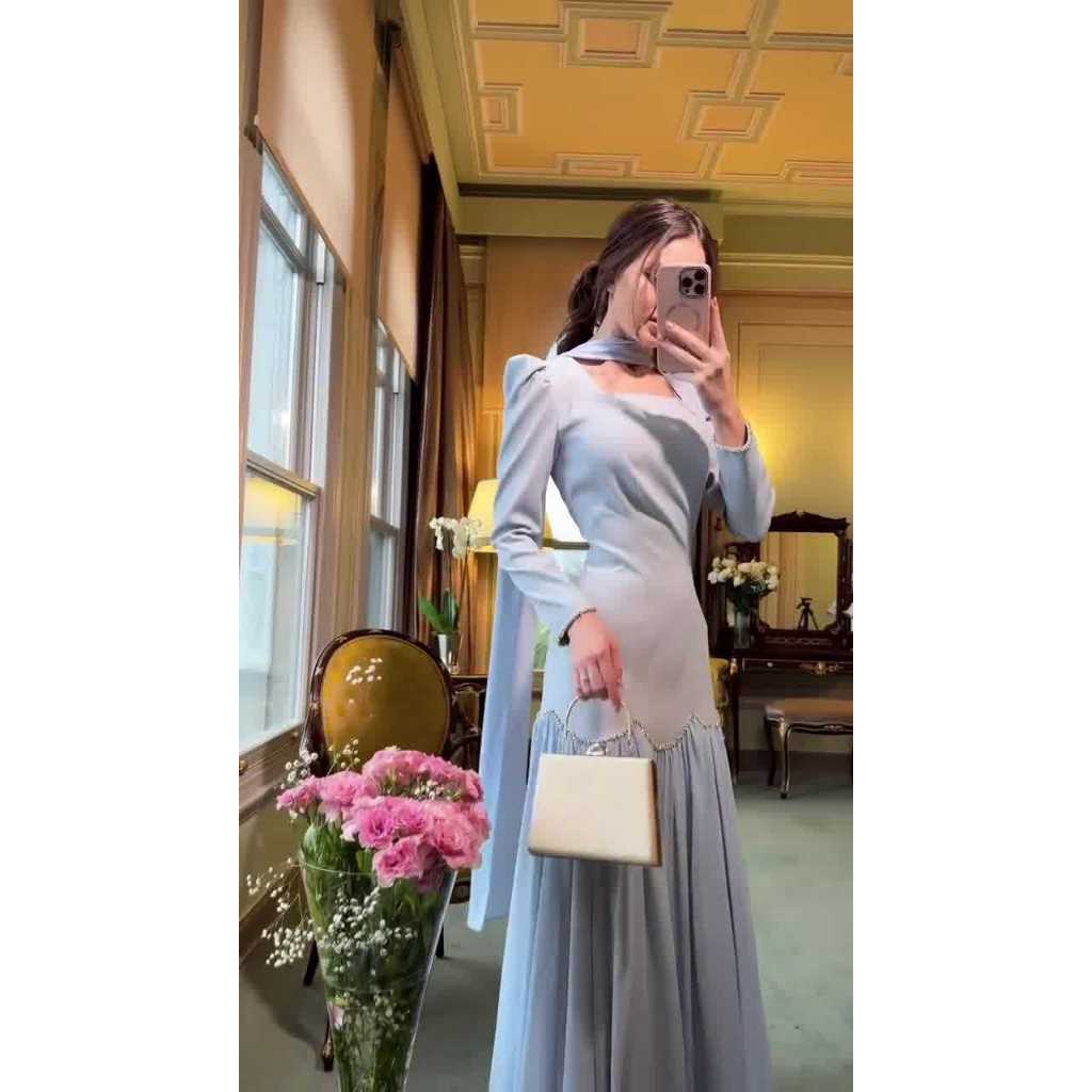 Light Luxury Women's Dress Spring New Item Handmade Diamond Inlaid Ribbon Design Long Sleeved Lady Slim Fit Dress