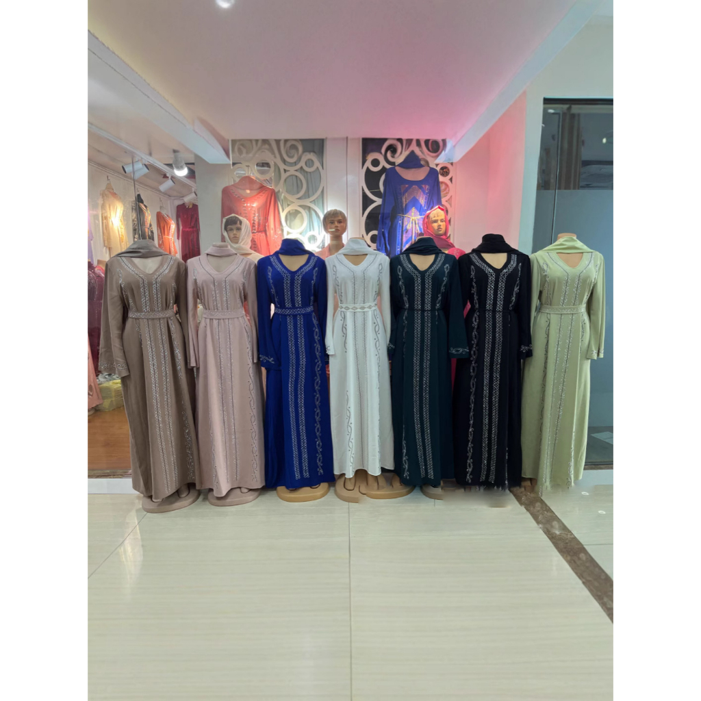 Dubai Muslim robe dress large size satin fashion hot diamond summer round neck pullover long skirt