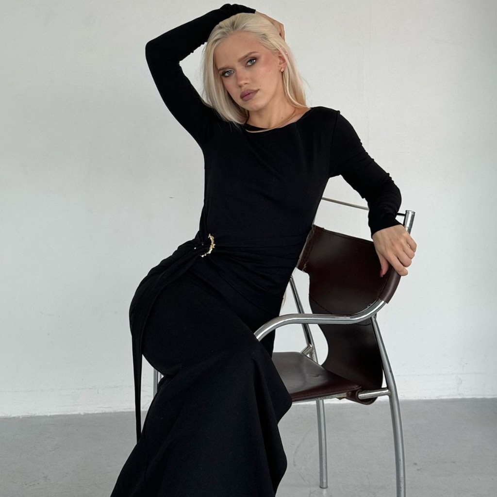 Elegant Lace-Up Maxi Dress – Chic, Sexy & Perfect for Office to Party Looks