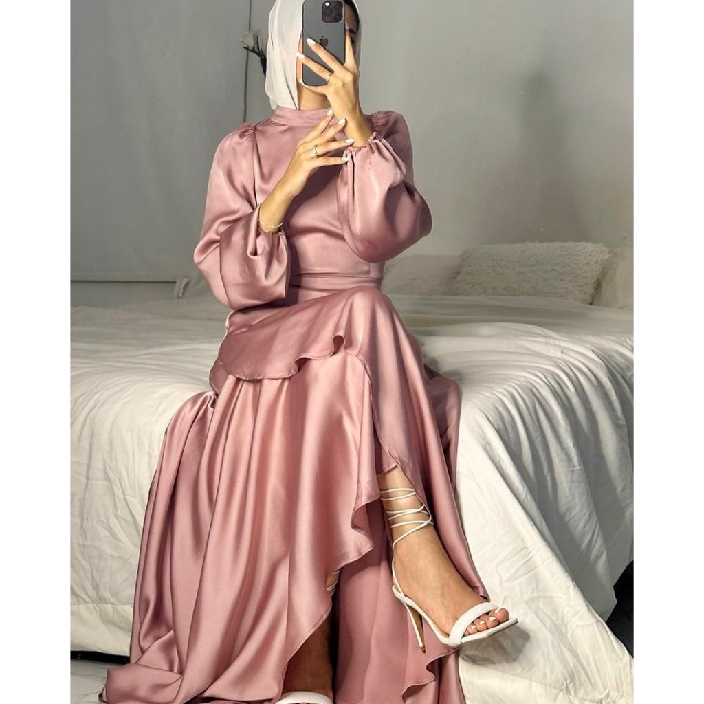 New Fashion Muslim Women's Satin Solid Color Gown with Lace Hem And Belt Large Swing Fashionable Elegant Dress