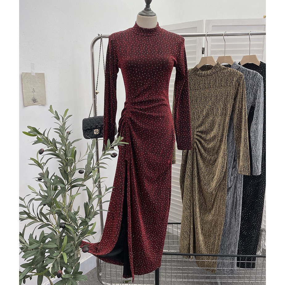 Glam Sequin Slit Maxi Dress – Sexy Pleated Waist, Shoulder Pads & Elegant High Collar