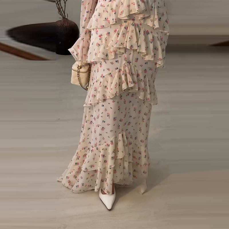 Elegant Ruffled Floral Maxi Dress Long Sleeve Layered & Flowy Chic Look