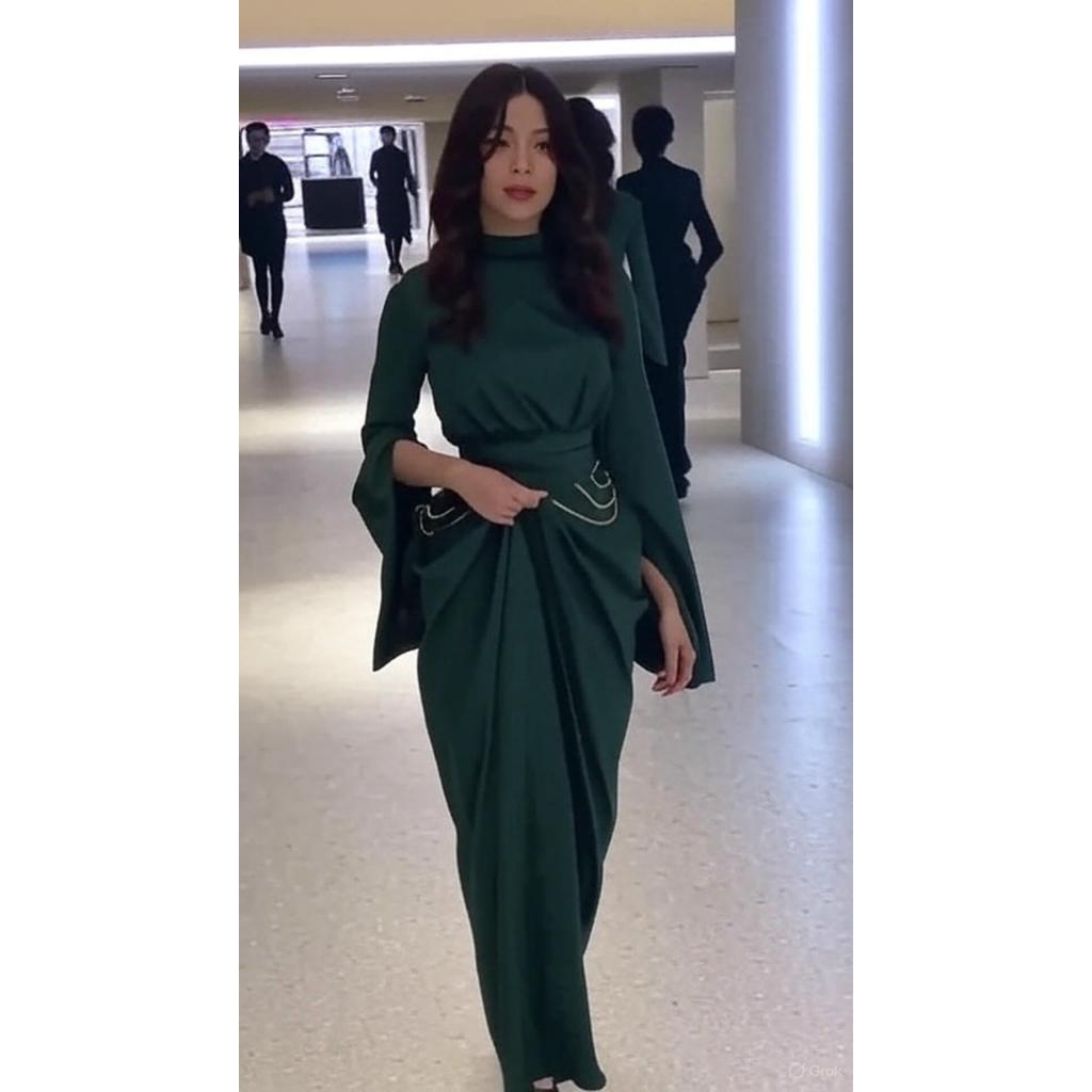 Royal Elegance Luxurious Satin High Collar Lantern Sleeve Dress for Timeless Vintage Glamour