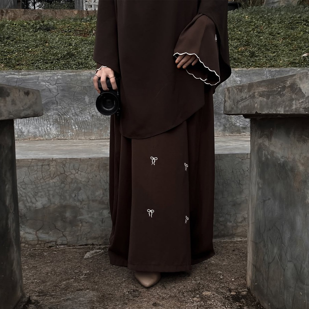 Luxury Dubai Butterfly Embroidery Abaya Muslim Women Modest Dress Islamic Vacation Outfit Fashion Kaftan Robe