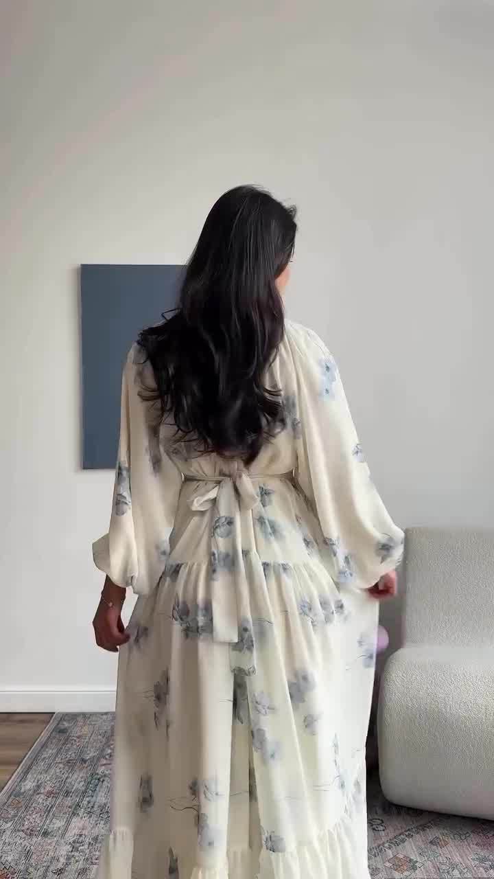 Divine Grace: Elegant Long-Sleeved Modest Fairy Dress - detail 8