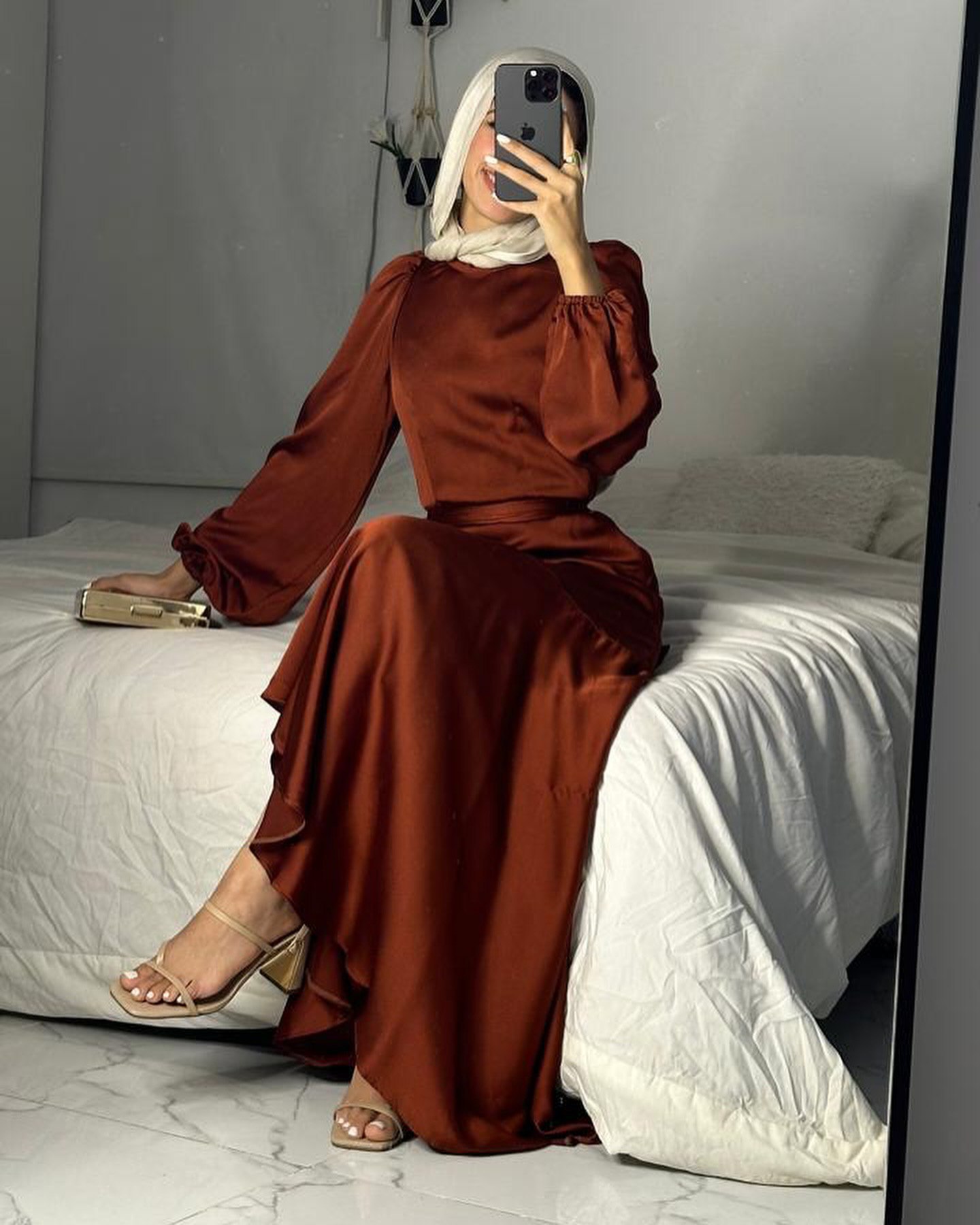 New Fashion Muslim Women's Satin Solid Color Gown with Lace Hem And Belt Large Swing Fashionable Elegant Dress - detail 6
