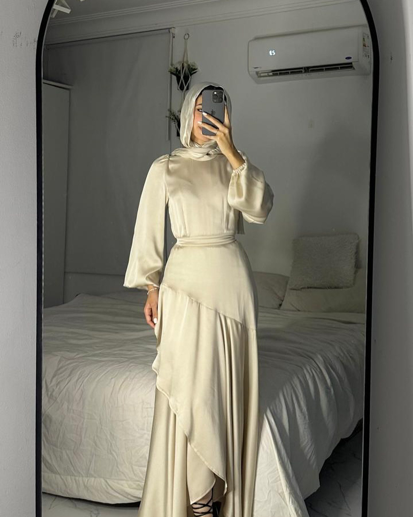 New Fashion Muslim Women's Satin Solid Color Gown with Lace Hem And Belt Large Swing Fashionable Elegant Dress - detail 4
