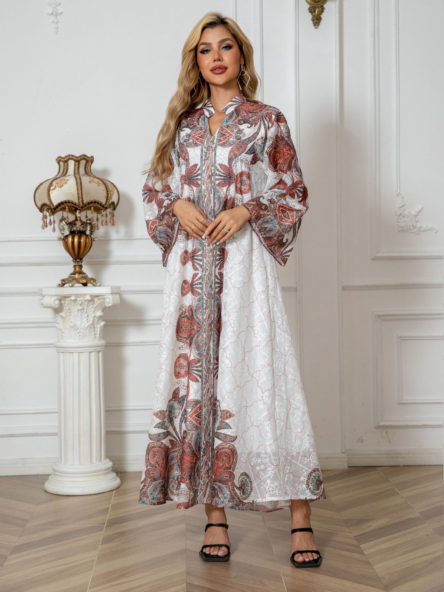New Muslim Women's Robe Embroidered Cloth Print Diamond Women's Long Dress - detail 4