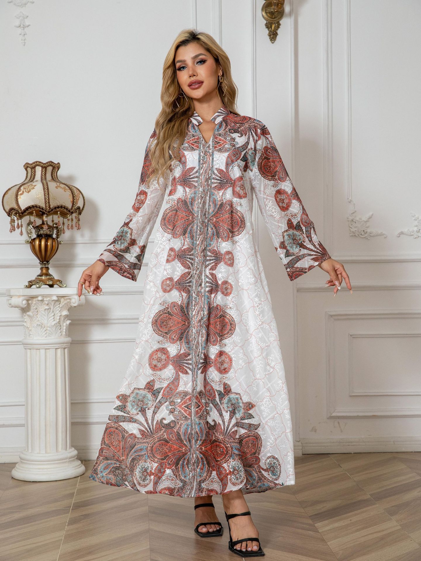 New Muslim Women's Robe Embroidered Cloth Print Diamond Women's Long Dress - detail 10