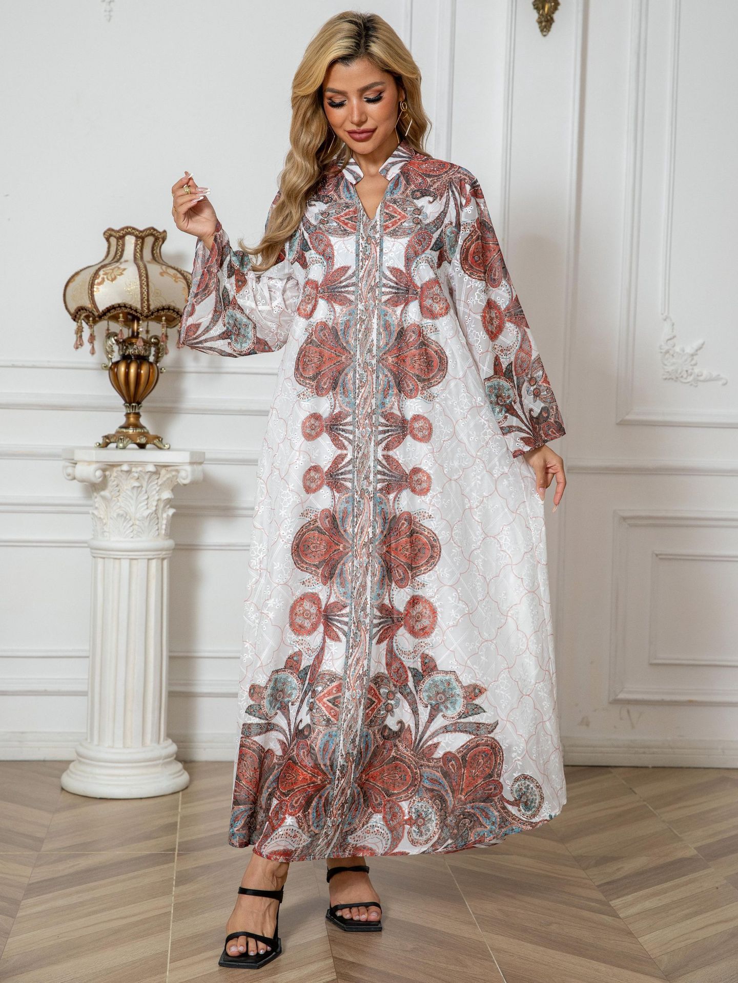 New Muslim Women's Robe Embroidered Cloth Print Diamond Women's Long Dress - detail 9