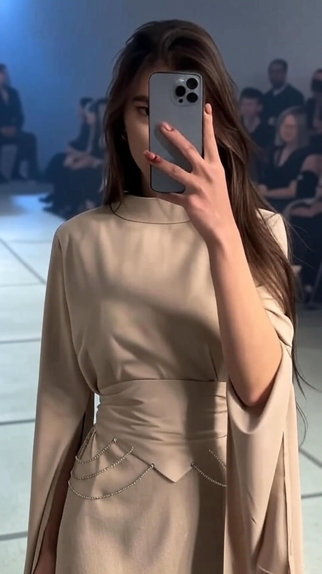 Royal Elegance Luxurious Satin High Collar Lantern Sleeve Dress for Timeless Vintage Glamour - detail 4