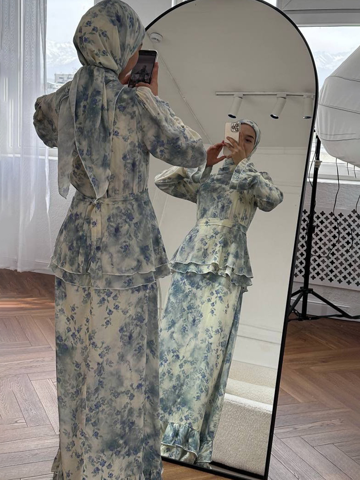 Graceful Majesty: Elegant Long-Sleeve Maxi Dress – A Fresh Fusion of Modesty & Style - detail 7