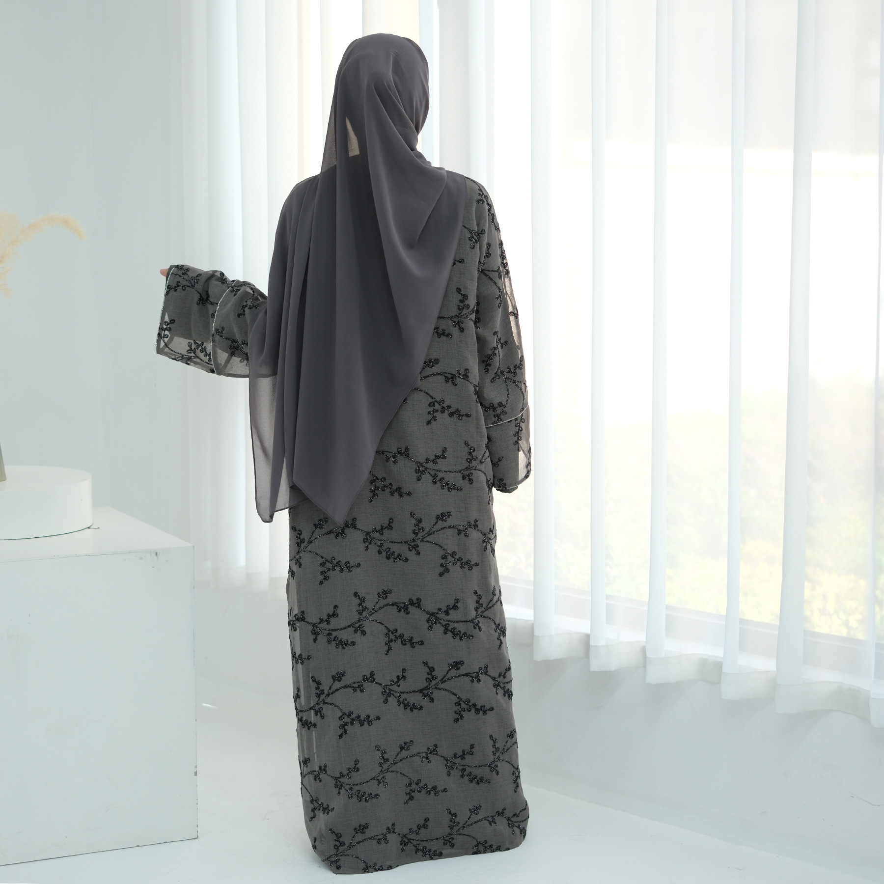 Muslim Women Dubai Abaya Luxury Embroidery Floral Long Dress Kimono Cardigan Kaftan Modest Robe Islamic Clothing - detail 10